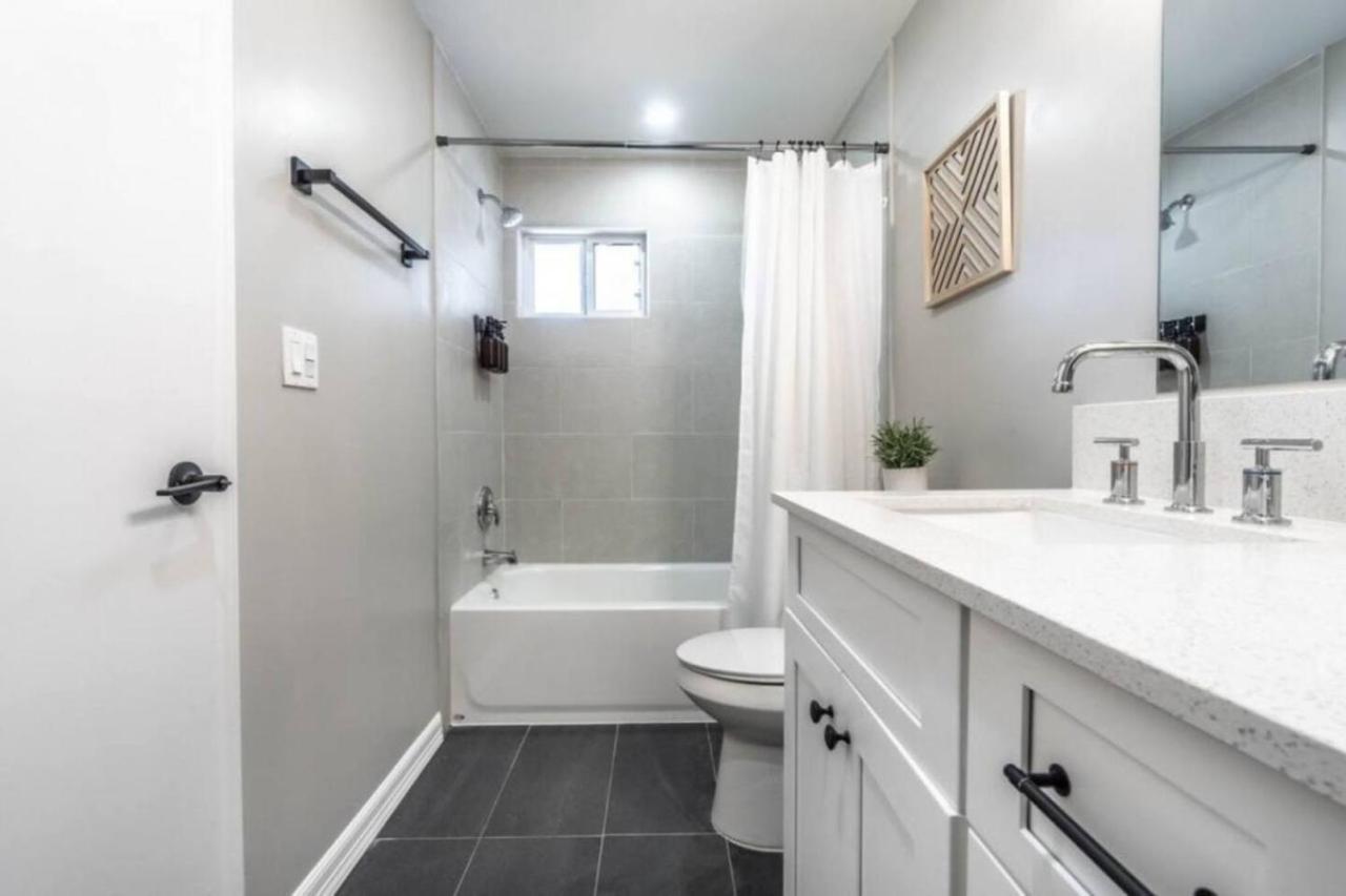 Roomy Urban Apartment Montrose! Free Parking #3 Houston Ngoại thất bức ảnh