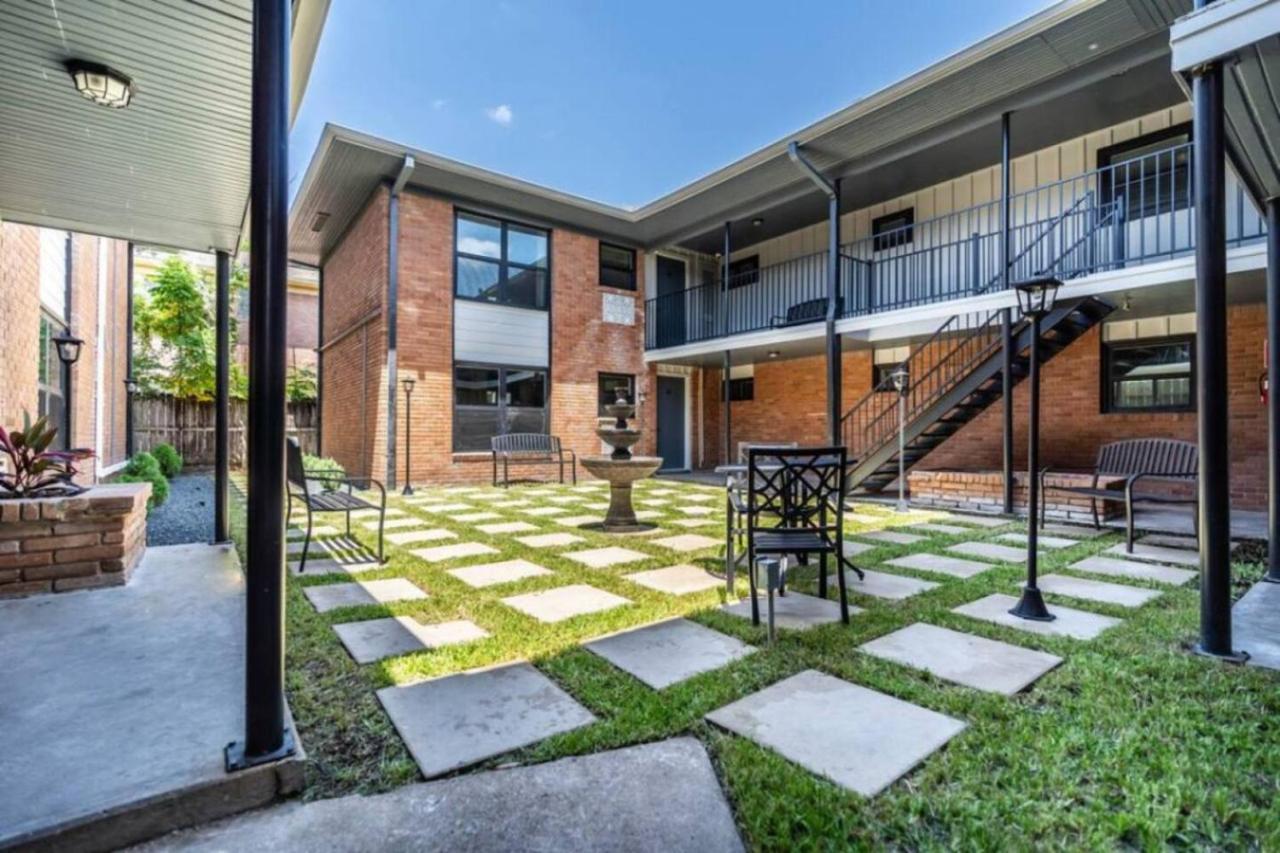 Roomy Urban Apartment Montrose! Free Parking #3 Houston Ngoại thất bức ảnh